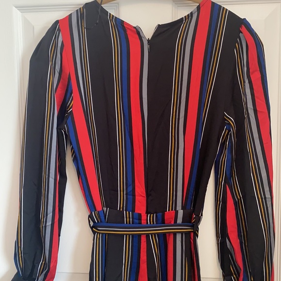Nwt stripped jumpsuit - Picture 3 of 3